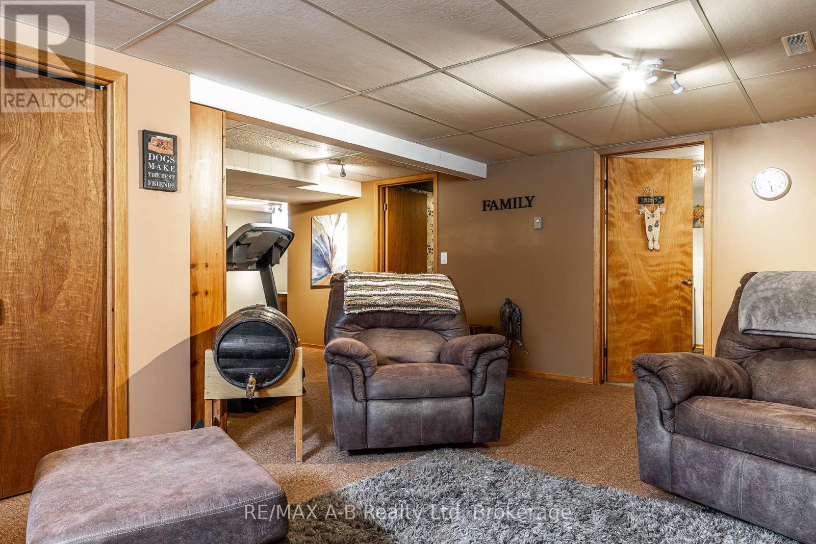 35 Sparling Crescent, St. Marys, Ontario  N4X 0A6 - Photo 33 - X12974138