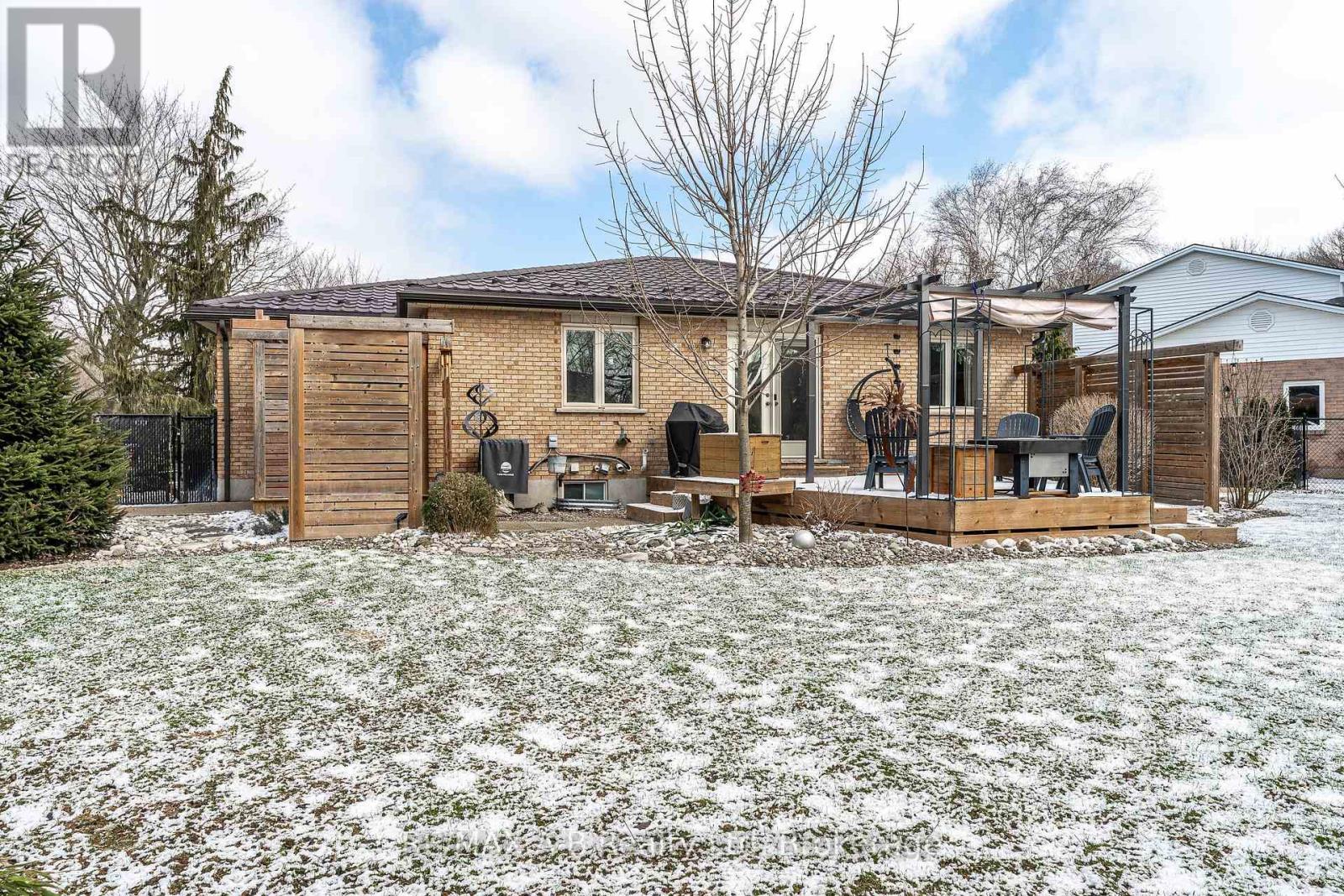 35 Sparling Crescent, St. Marys, Ontario  N4X 0A6 - Photo 39 - X12974138