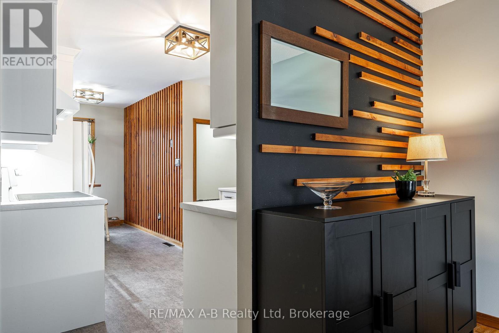 35 Sparling Crescent, St. Marys, Ontario  N4X 0A6 - Photo 8 - X12974138