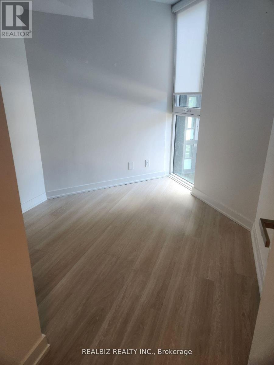 403 - 30 Tretti Way, Toronto, Ontario  M3H 0E3 - Photo 7 - C12974116