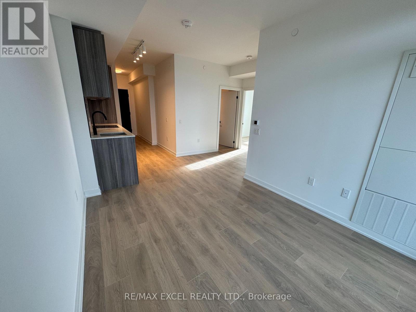 3804 - 117 Broadway Avenue, Toronto, Ontario  M4P 1V4 - Photo 5 - C12974146