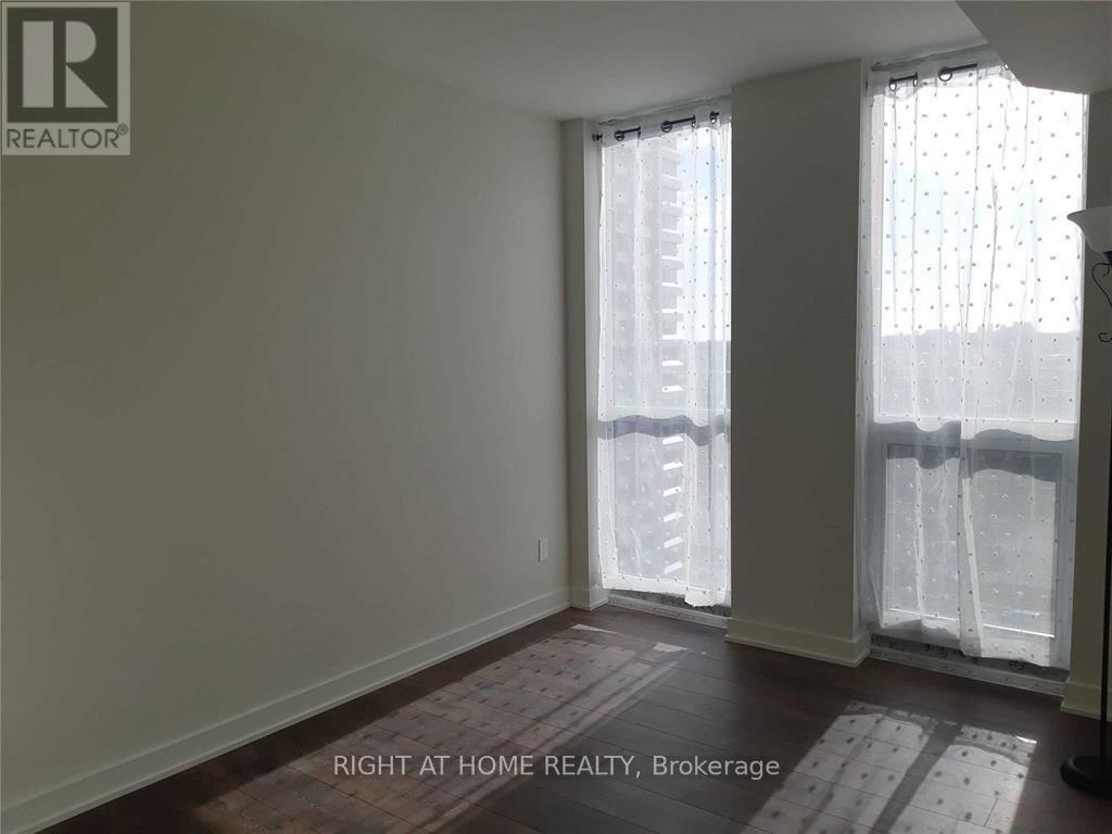 1602 - 2 Sonic Way, Toronto, Ontario  M3C 0P2 - Photo 9 - C12974154