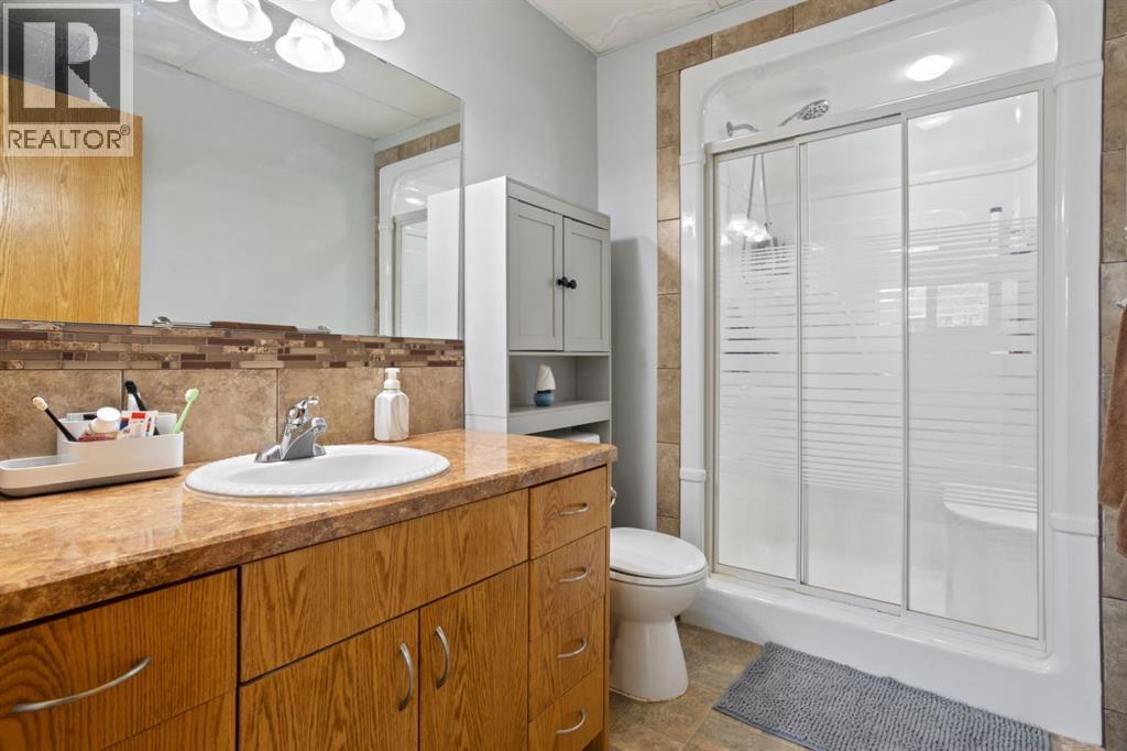 7601 41 Avenue, Camrose, Alberta  T4V 4C7 - Photo 33 - A2285531