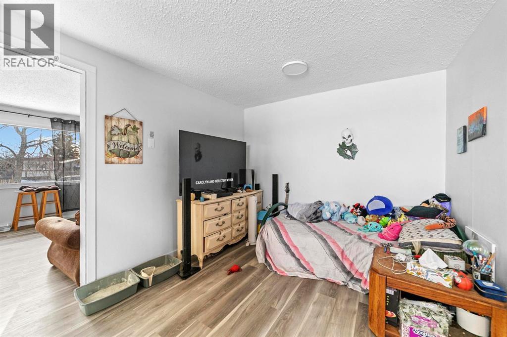 5444 50 Street, Camrose, Alberta  T4V 3A8 - Photo 8 - A2293652