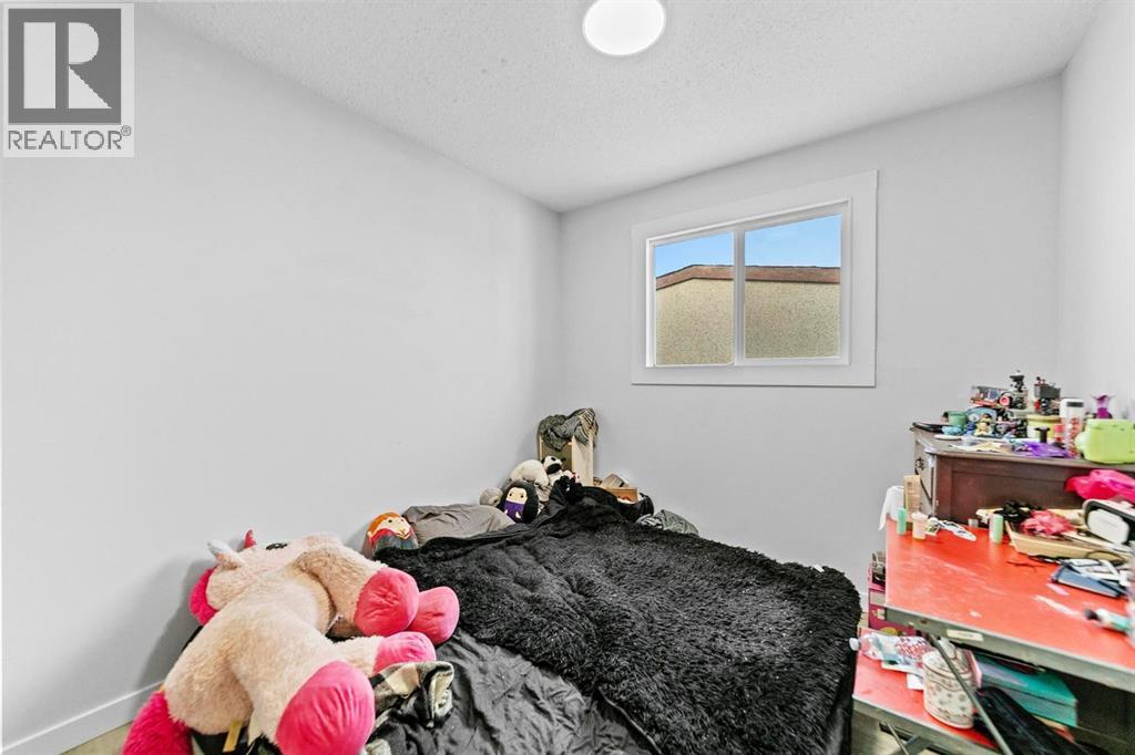 5444 50 Street, Camrose, Alberta  T4V 3A8 - Photo 11 - A2293652