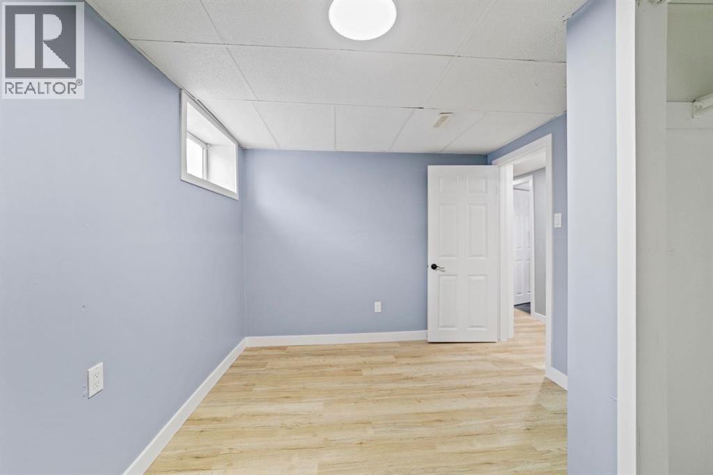 5444 50 Street, Camrose, Alberta  T4V 3A8 - Photo 16 - A2293652