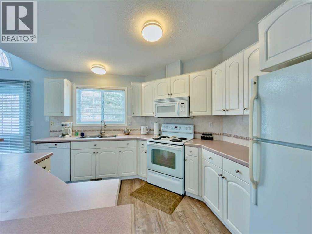 2130 130 Street, Blairmore, Alberta  T0K 0E0 - Photo 9 - A2298905