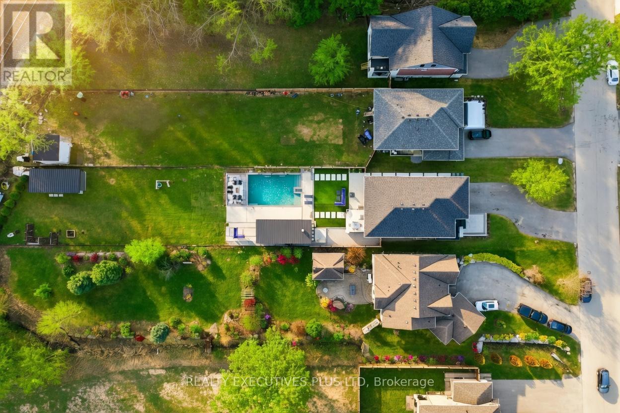 367 Rosebank Road, Pickering, Ontario  L1W 2N3 - Photo 3 - E12974124