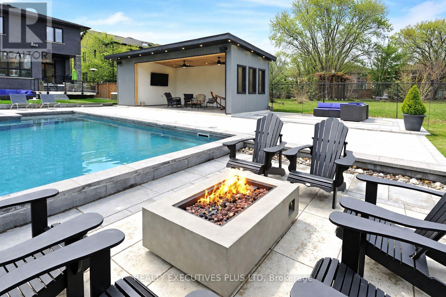 367 Rosebank Road, Pickering, Ontario  L1W 2N3 - Photo 5 - E12974124