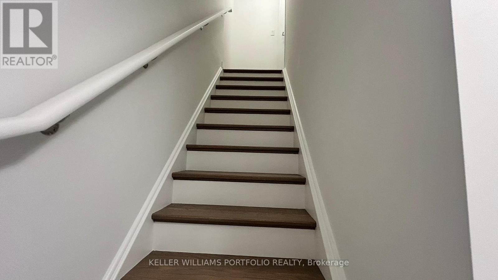 9 - 35 Birchcliff Avenue, Toronto, Ontario  M1N 0C1 - Photo 4 - E12974150