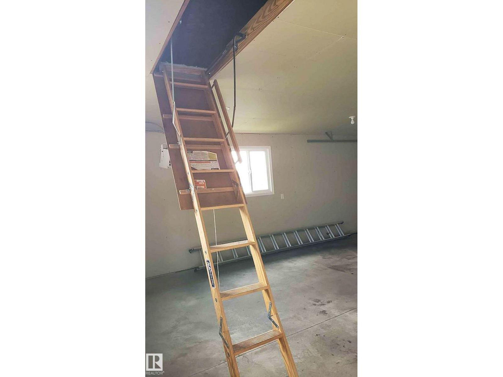 1750 Tomlinson Cm Nw, Edmonton, Alberta  T6R 2W5 - Photo 30 - E4481050