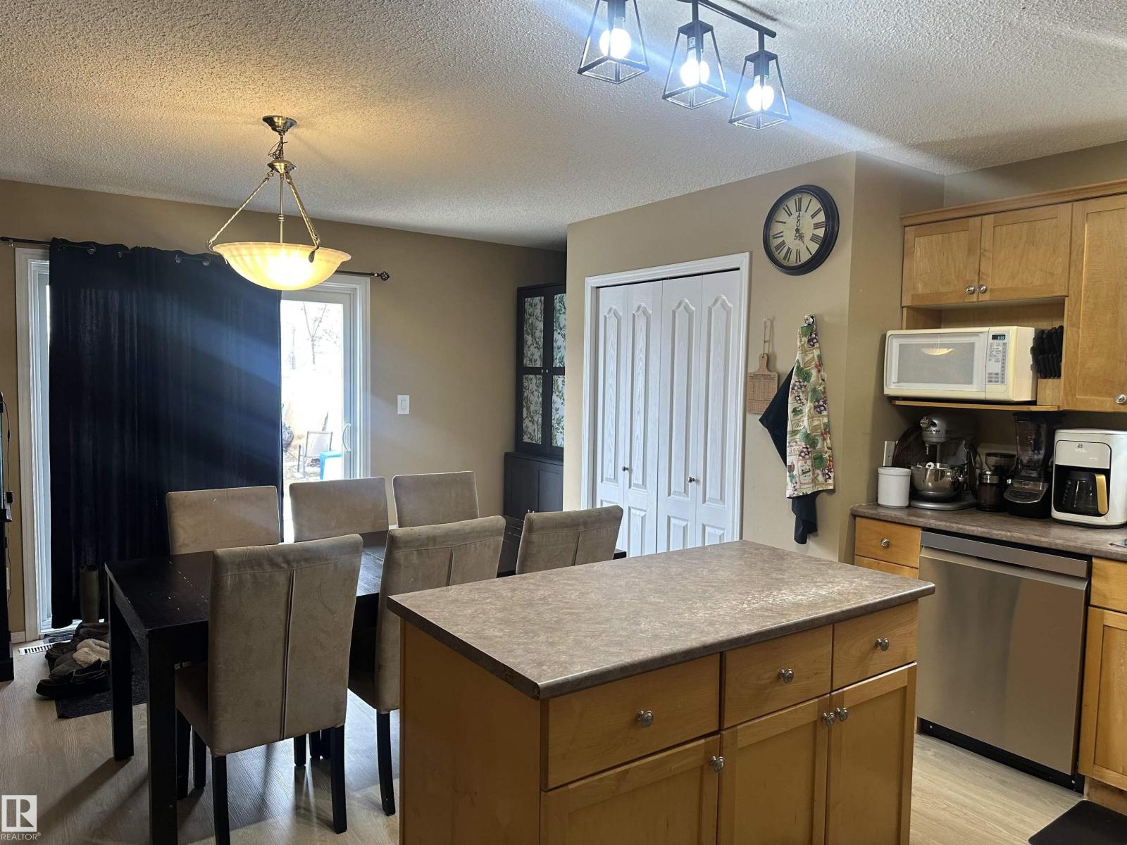 1750 Tomlinson Cm Nw, Edmonton, Alberta  T6R 2W5 - Photo 7 - E4481050