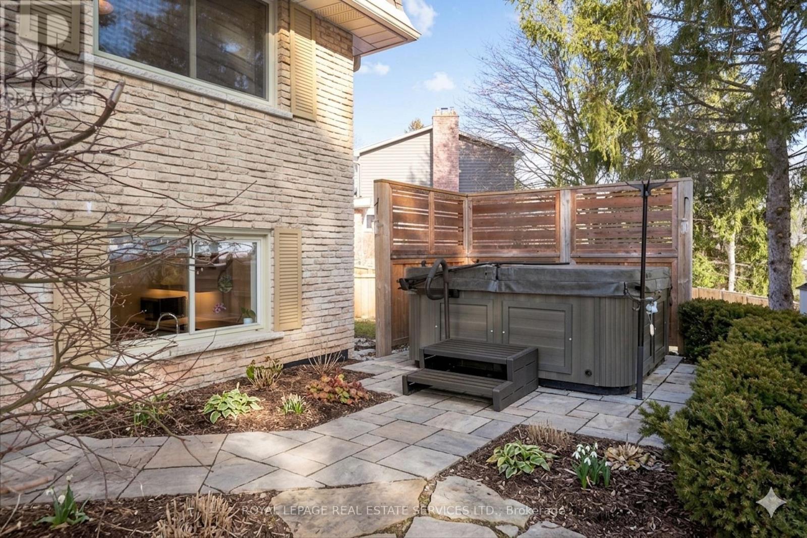 1466 Flaminia Court, Mississauga, Ontario  L5J 3Z6 - Photo 43 - W12811960