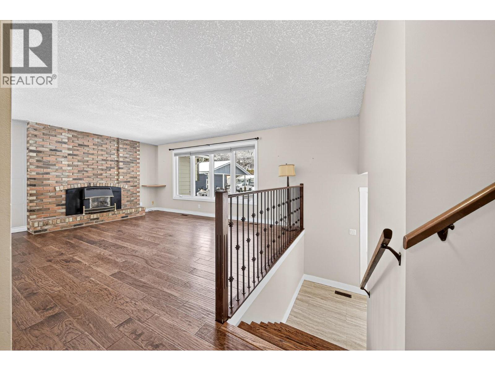 444 Engelmann Spruce Drive, Sparwood, British Columbia  V0B 2G1 - Photo 7 - 10370398