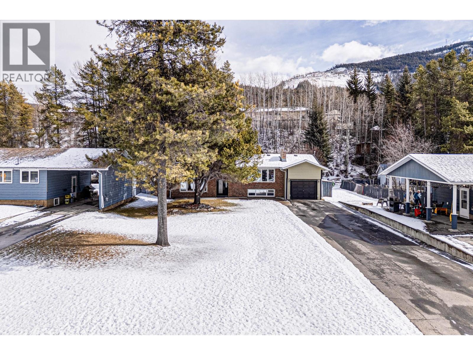 444 Engelmann Spruce Drive, Sparwood, British Columbia  V0B 2G1 - Photo 45 - 10370398