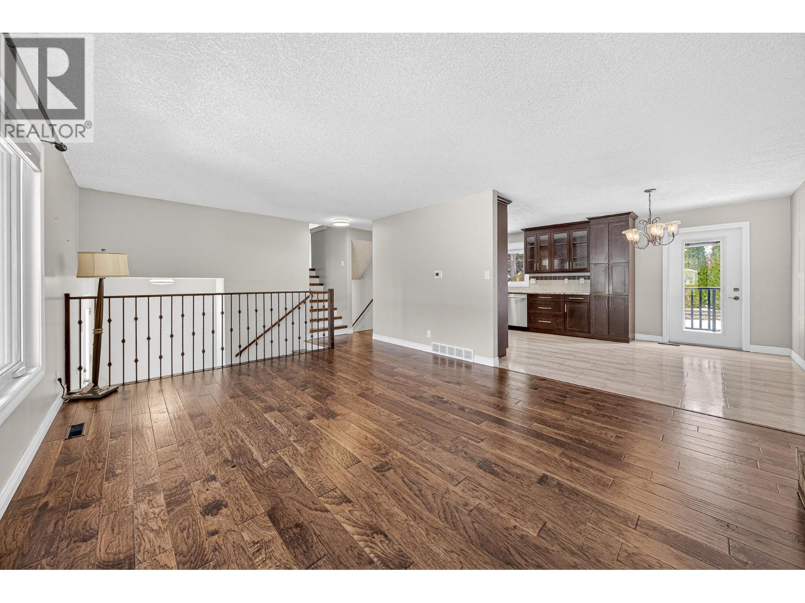 444 Engelmann Spruce Drive, Sparwood, British Columbia  V0B 2G1 - Photo 8 - 10370398