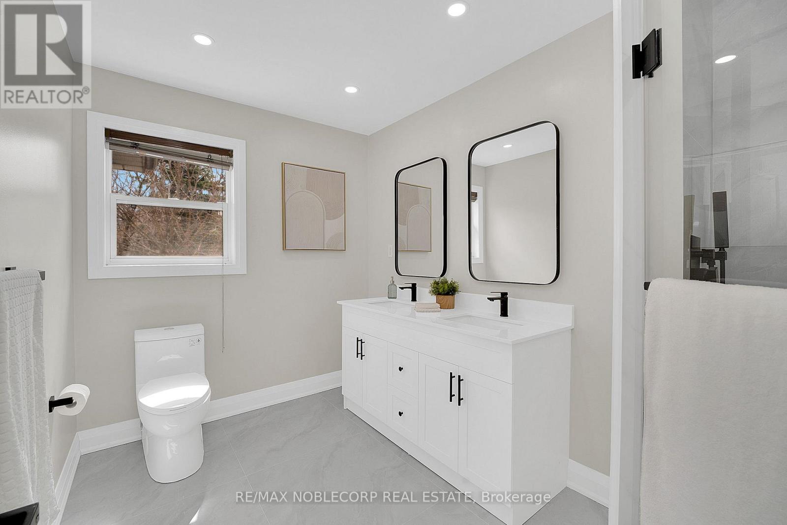 29 Mugford Road, Aurora, Ontario  L4G 7H4 - Photo 19 - N12974120