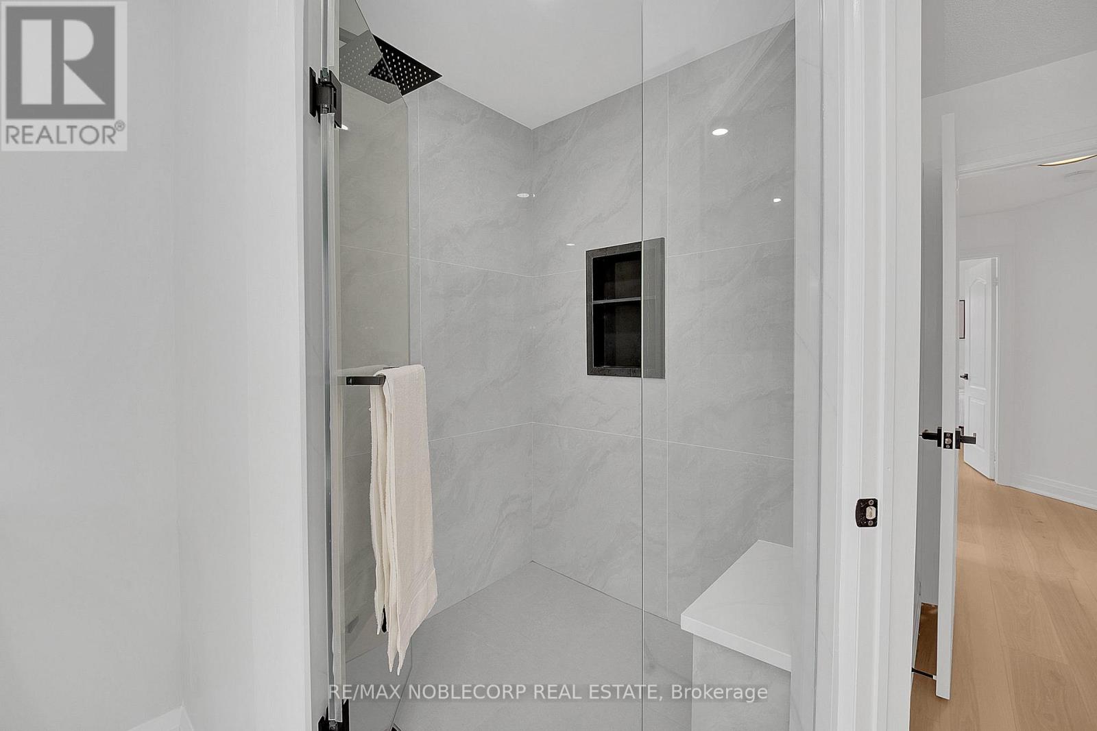 29 Mugford Road, Aurora, Ontario  L4G 7H4 - Photo 20 - N12974120