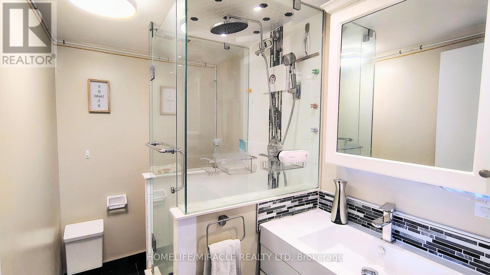 1512 - 3845 Lake Shore Boulevard W, Toronto, Ontario  M8W 4Y3 - Photo 8 - W12974112