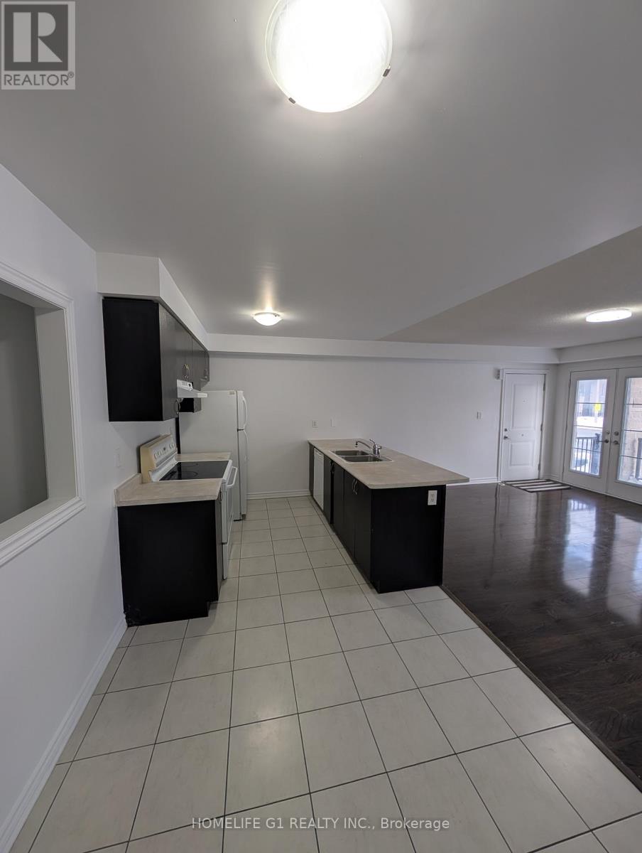 91 - 200 Veterans Drive, Brampton (Northwest Brampton), Ontario  L7A 4S6 - Photo 5 - W12974122