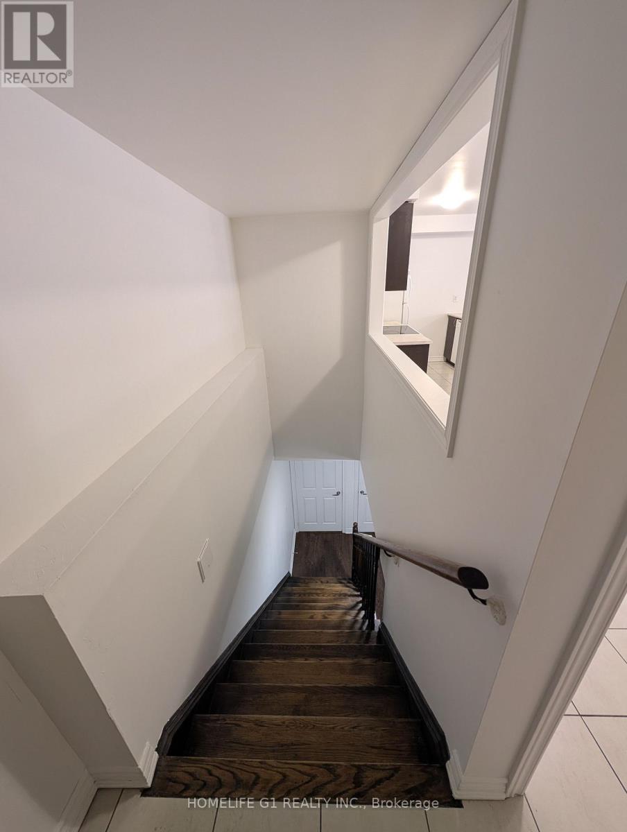 91 - 200 Veterans Drive, Brampton (Northwest Brampton), Ontario  L7A 4S6 - Photo 7 - W12974122