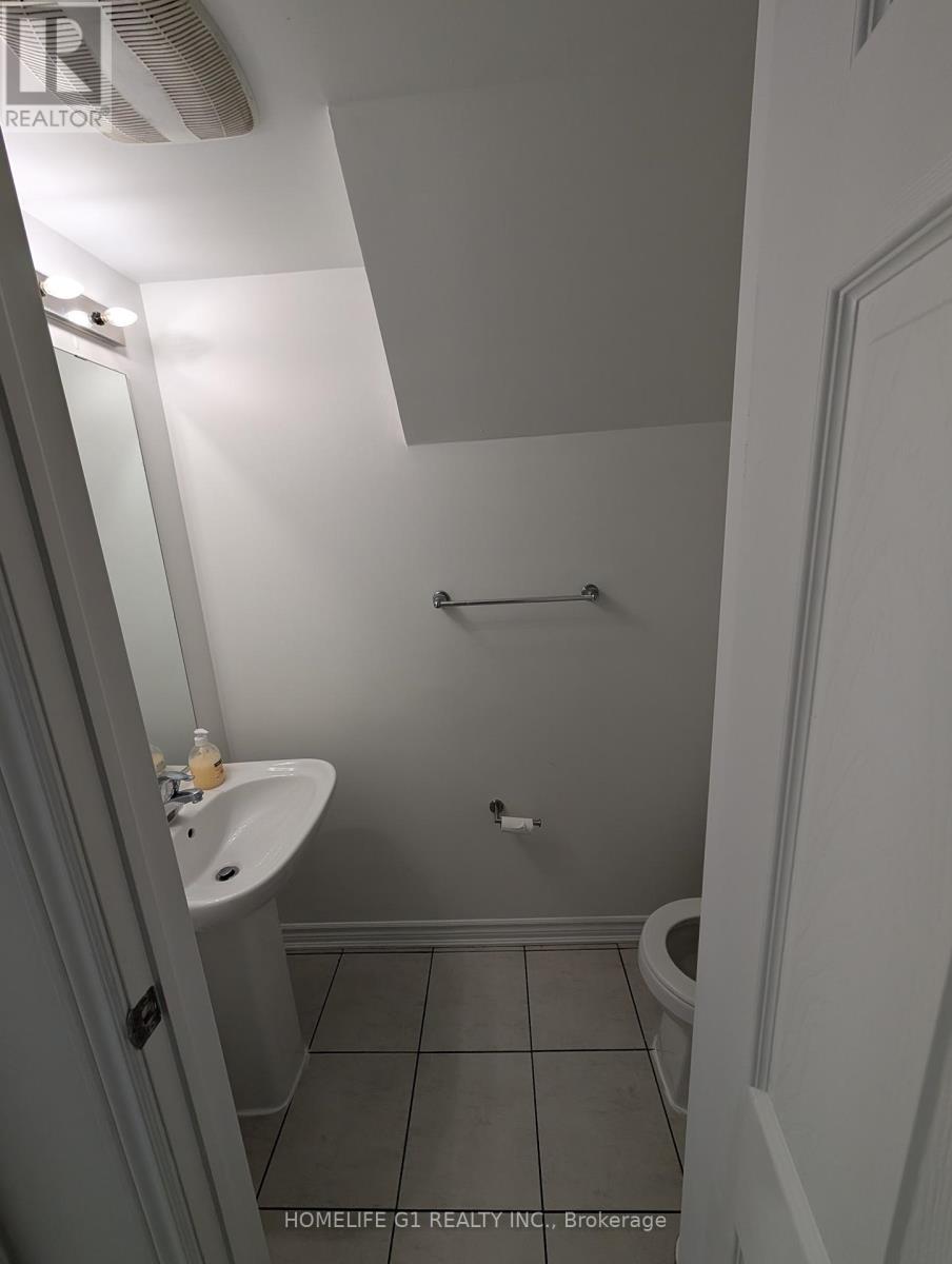 91 - 200 Veterans Drive, Brampton (Northwest Brampton), Ontario  L7A 4S6 - Photo 8 - W12974122