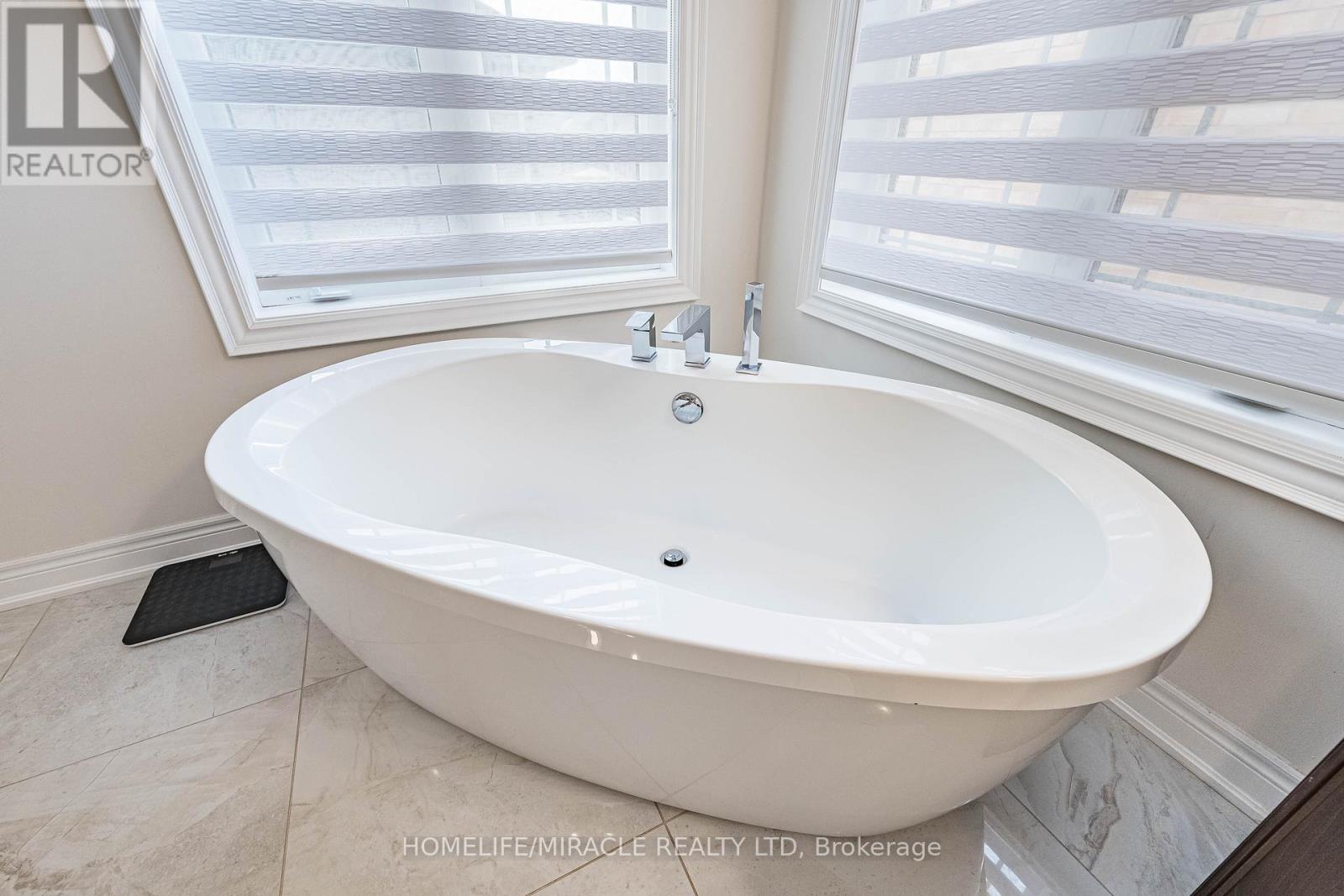 22 Longevity Road, Brampton, Ontario  L6X 5P3 - Photo 25 - W12974144