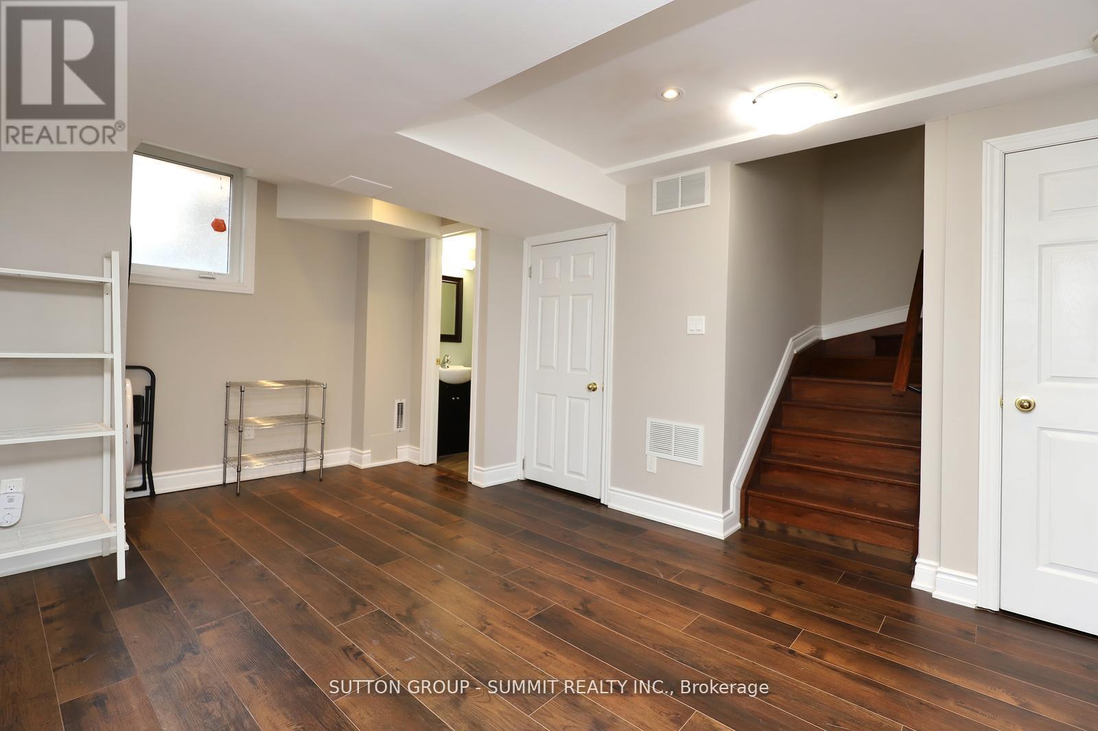 260 Glenashton Drive, Oakville, Ontario  L6H 6H5 - Photo 29 - W12974156