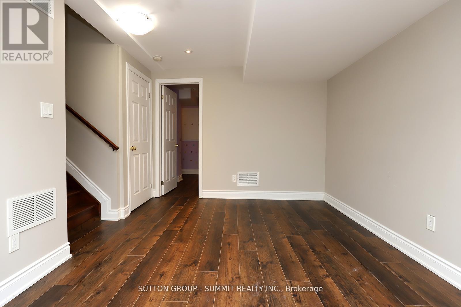 260 Glenashton Drive, Oakville, Ontario  L6H 6H5 - Photo 30 - W12974156