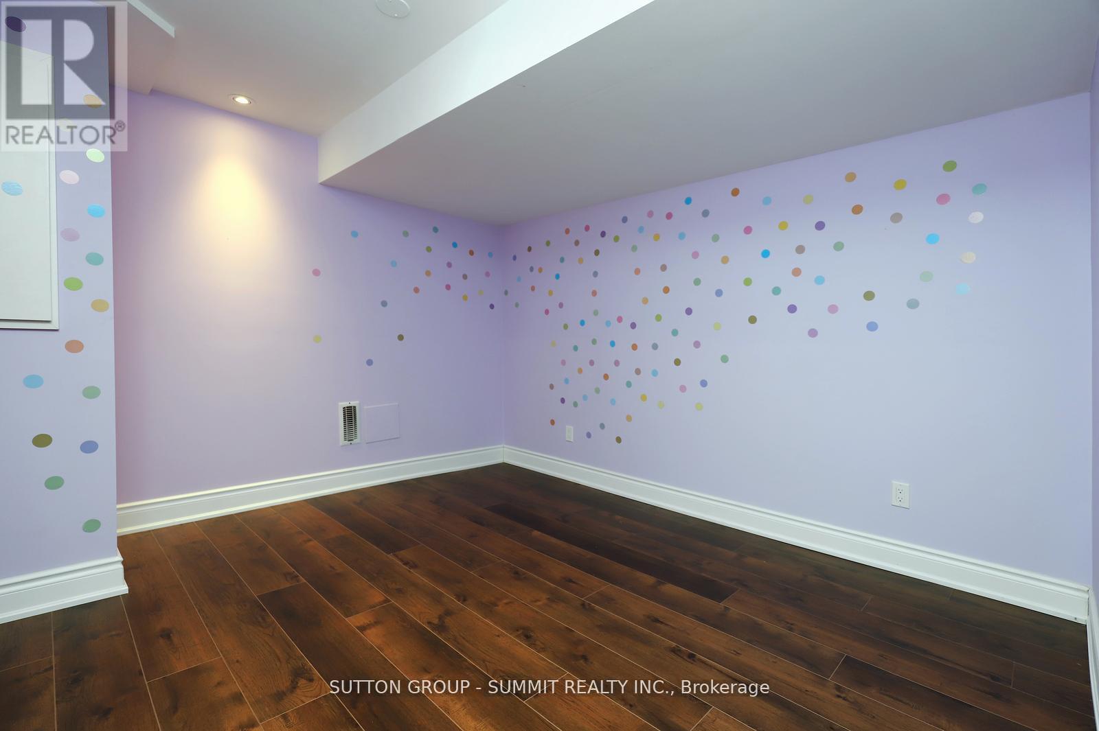 260 Glenashton Drive, Oakville, Ontario  L6H 6H5 - Photo 32 - W12974156