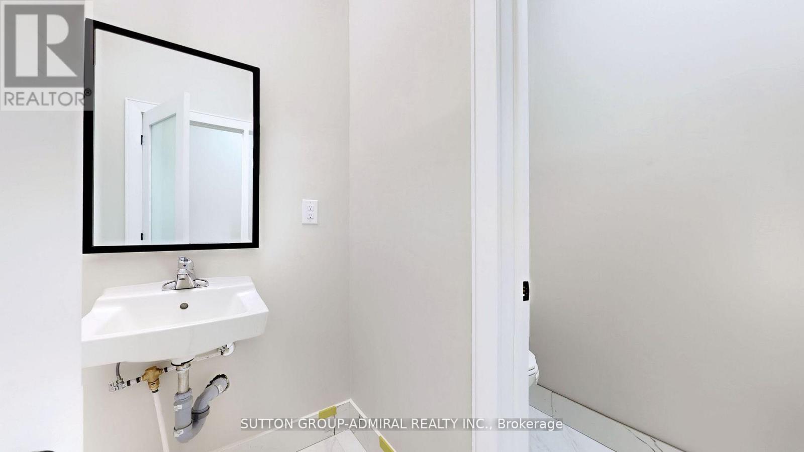 18 And 19 - 800 Petrolia Road, Toronto, Ontario  M3J 3K4 - Photo 3 - W12974164