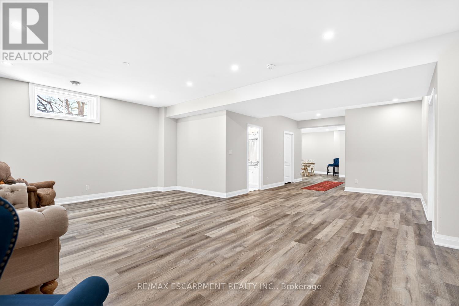 4 - 3757 St. Peter Avenue, Niagara Falls, Ontario  L2J 0G2 - Photo 30 - X12974068