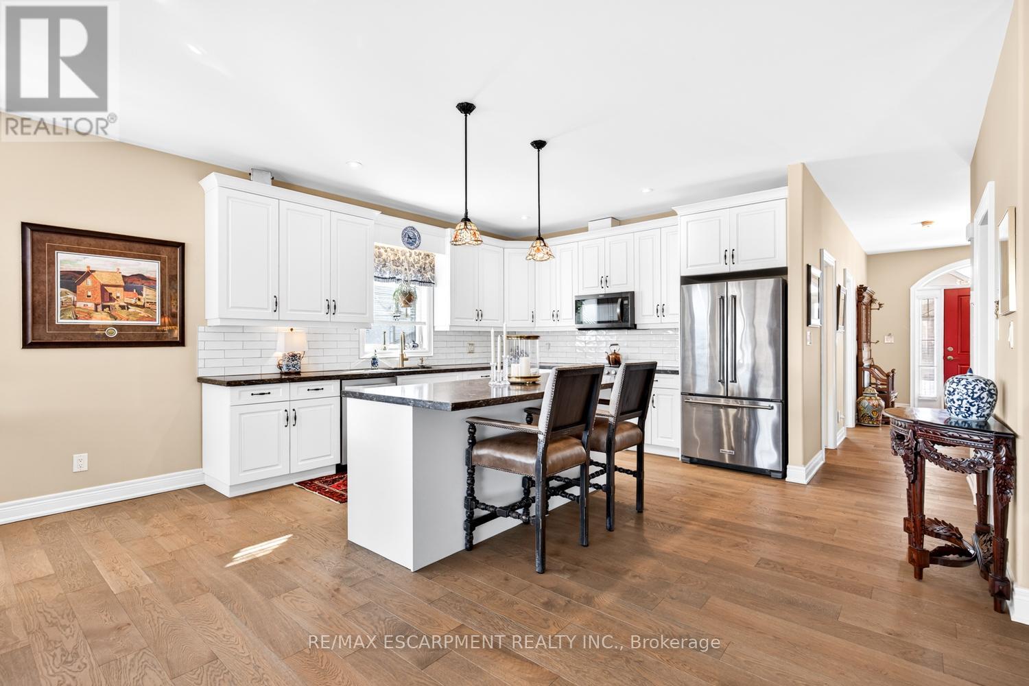 4 - 3757 St. Peter Avenue, Niagara Falls, Ontario  L2J 0G2 - Photo 5 - X12974068