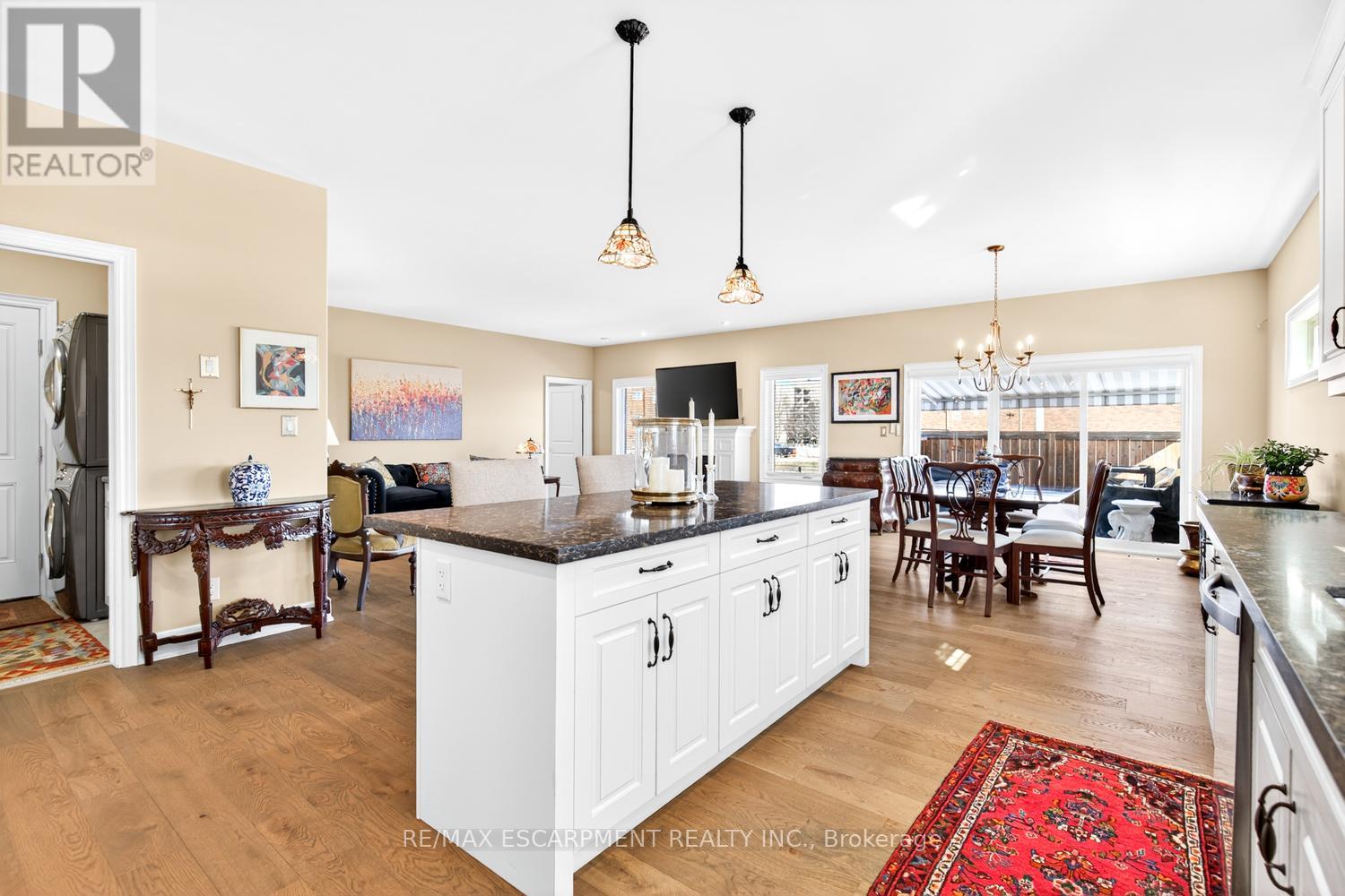 4 - 3757 St. Peter Avenue, Niagara Falls, Ontario  L2J 0G2 - Photo 9 - X12974068