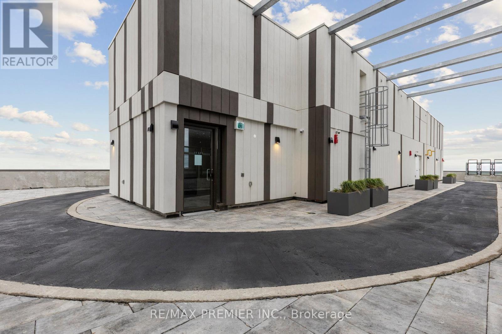 1709 - 55 Duke Street W, Kitchener, Ontario  N2H 0C9 - Photo 18 - X12974090