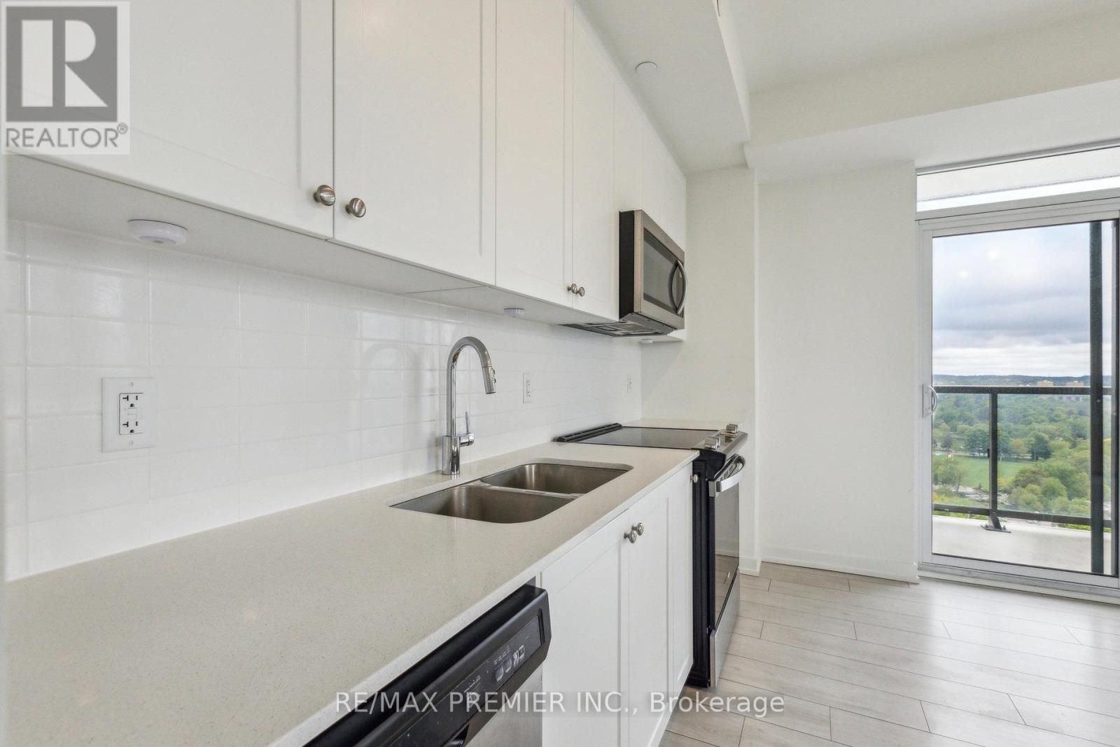 1709 - 55 Duke Street W, Kitchener, Ontario  N2H 0C9 - Photo 32 - X12974090