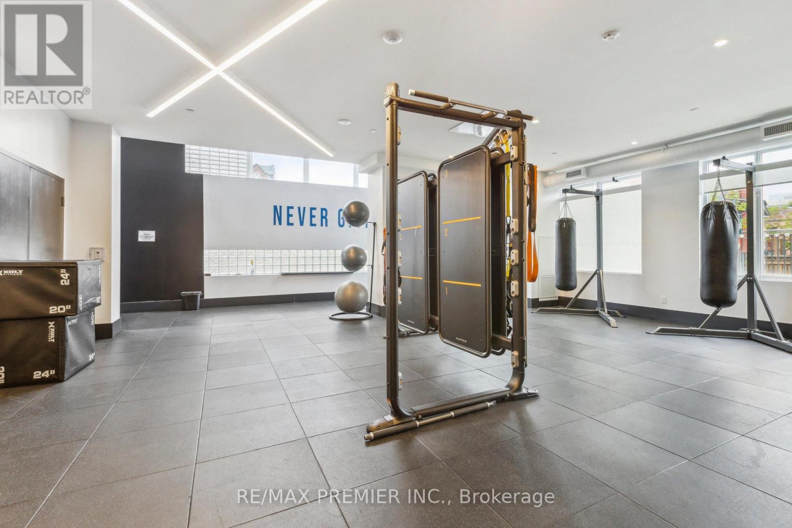 1709 - 55 Duke Street W, Kitchener, Ontario  N2H 0C9 - Photo 5 - X12974090