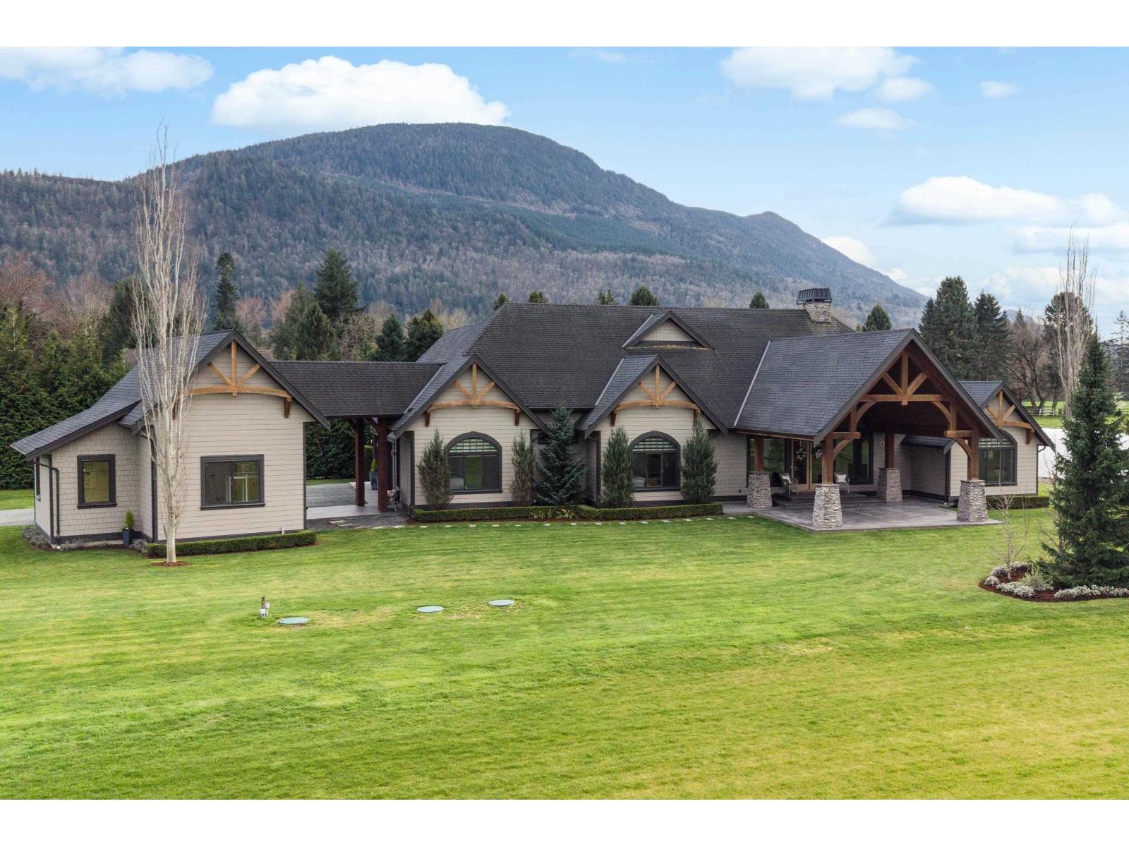 5523 Lickman Road, Greendale, Chilliwack, British Columbia  V2R 4B5 - Photo 1 - R3108511