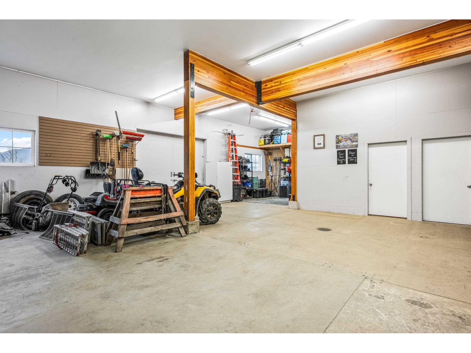 5523 Lickman Road, Greendale, Chilliwack, British Columbia  V2R 4B5 - Photo 38 - R3108511