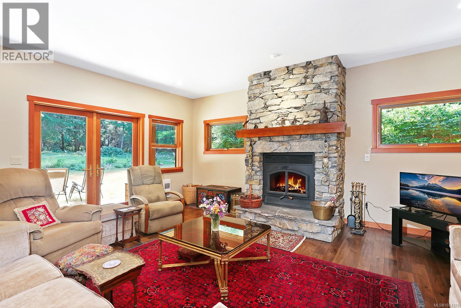 1645 Lea Smith Rd, Hornby Island, British Columbia  V0R 1Z0 - Photo 4 - 1031379