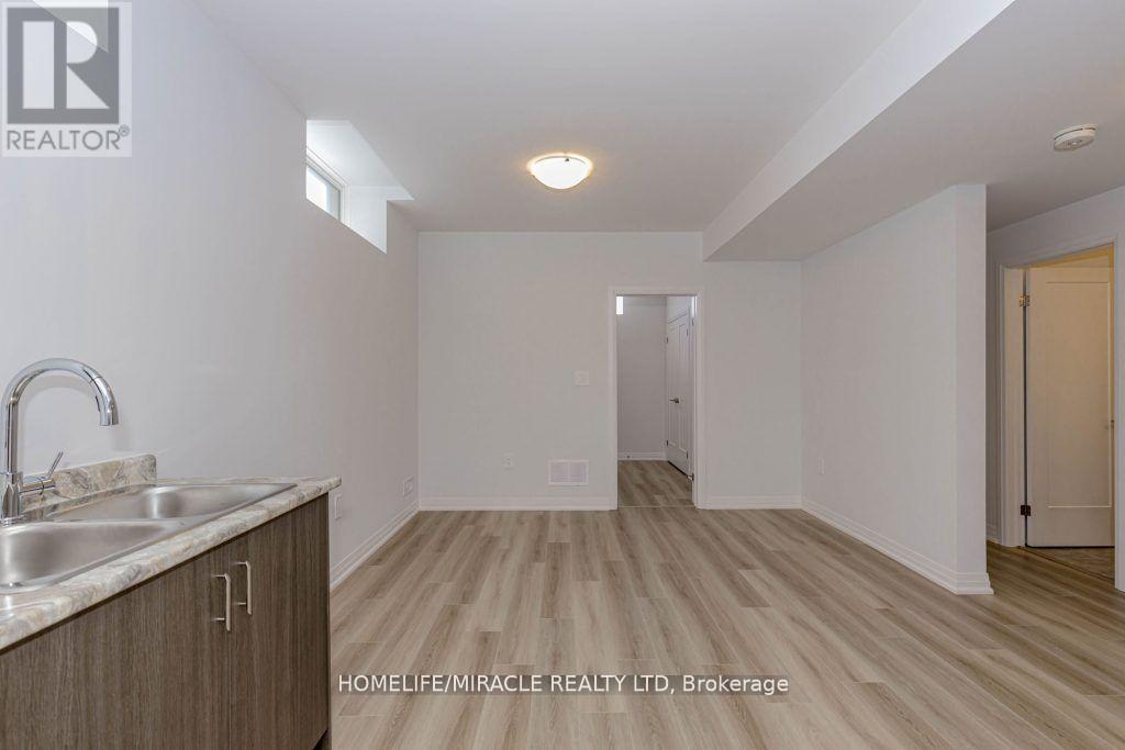 223 Rockledge Drive, Hamilton, Ontario  L0R 1P0 - Photo 32 - X12972816