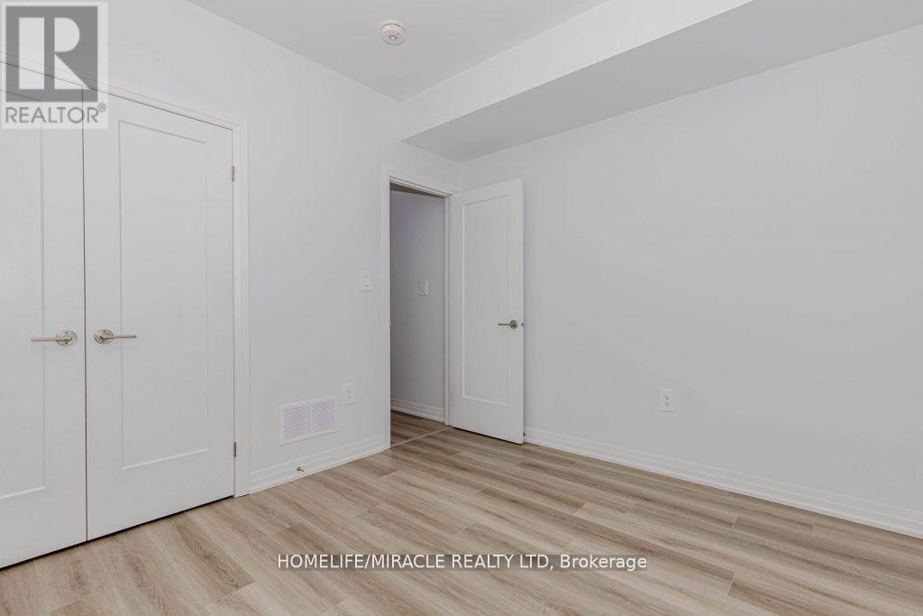 223 Rockledge Drive, Hamilton, Ontario  L0R 1P0 - Photo 37 - X12972816