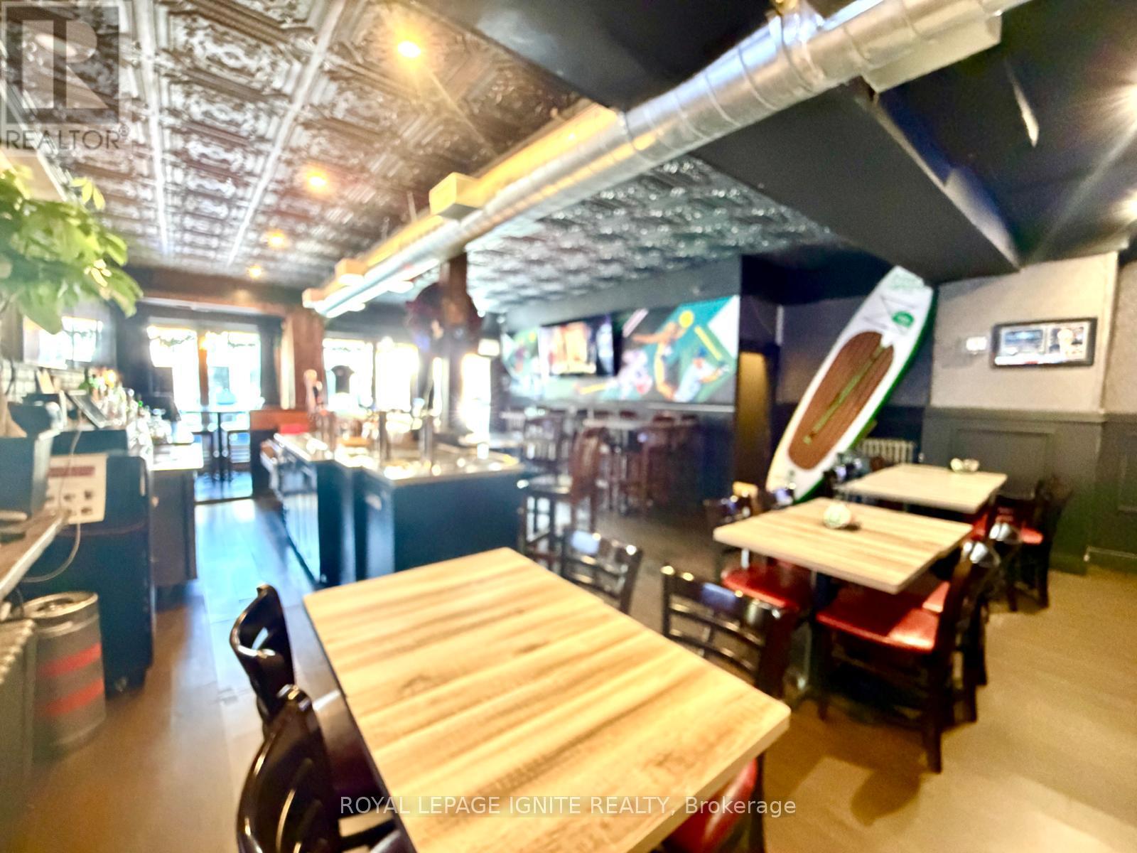 831 Dundas Street W, Toronto, Ontario  M6J 1V4 - Photo 11 - C12968402