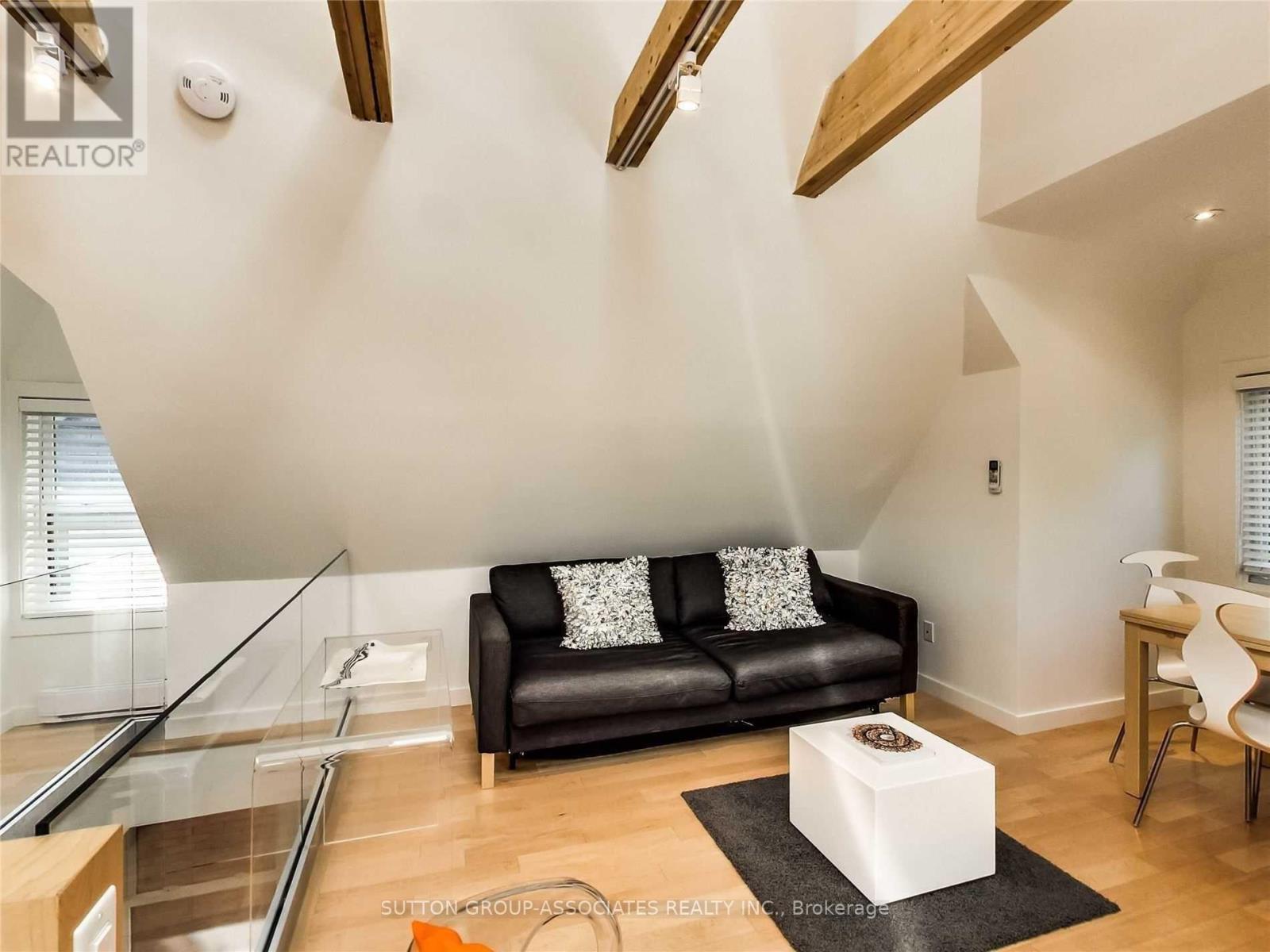 3 - 477 Brunswick Avenue, Toronto, Ontario  M5R 2Z6 - Photo 7 - C12934354