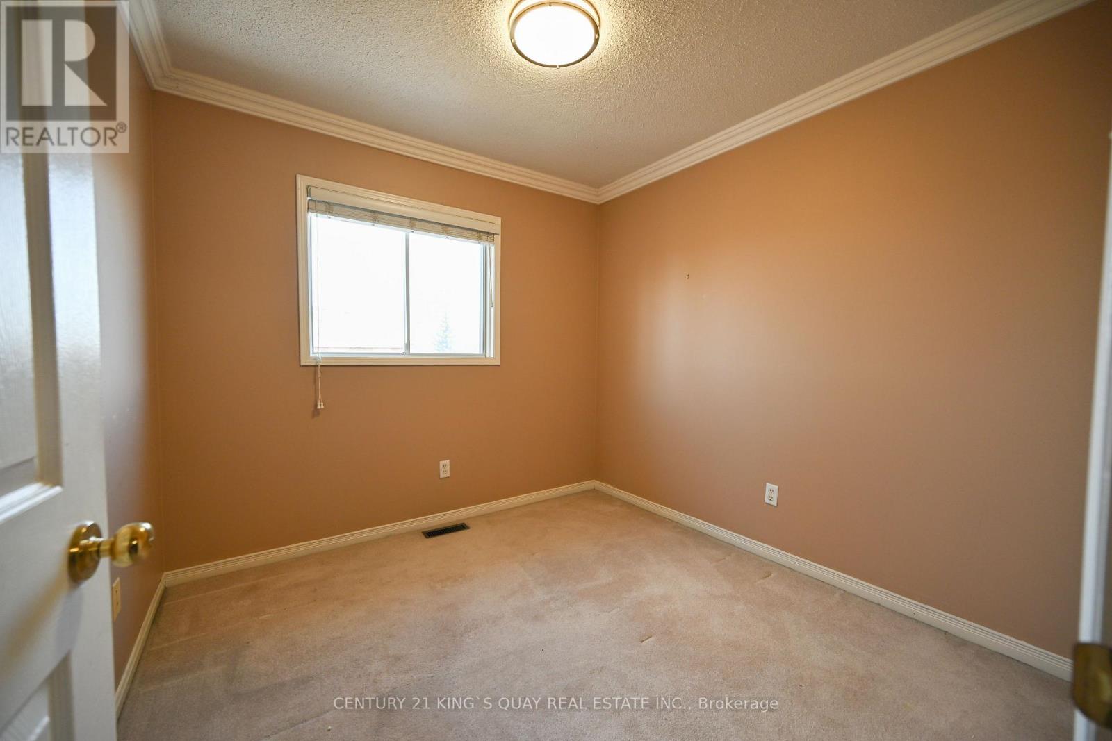 118 Mugford Road, Aurora, Ontario  L4G 7J8 - Photo 13 - N12967790