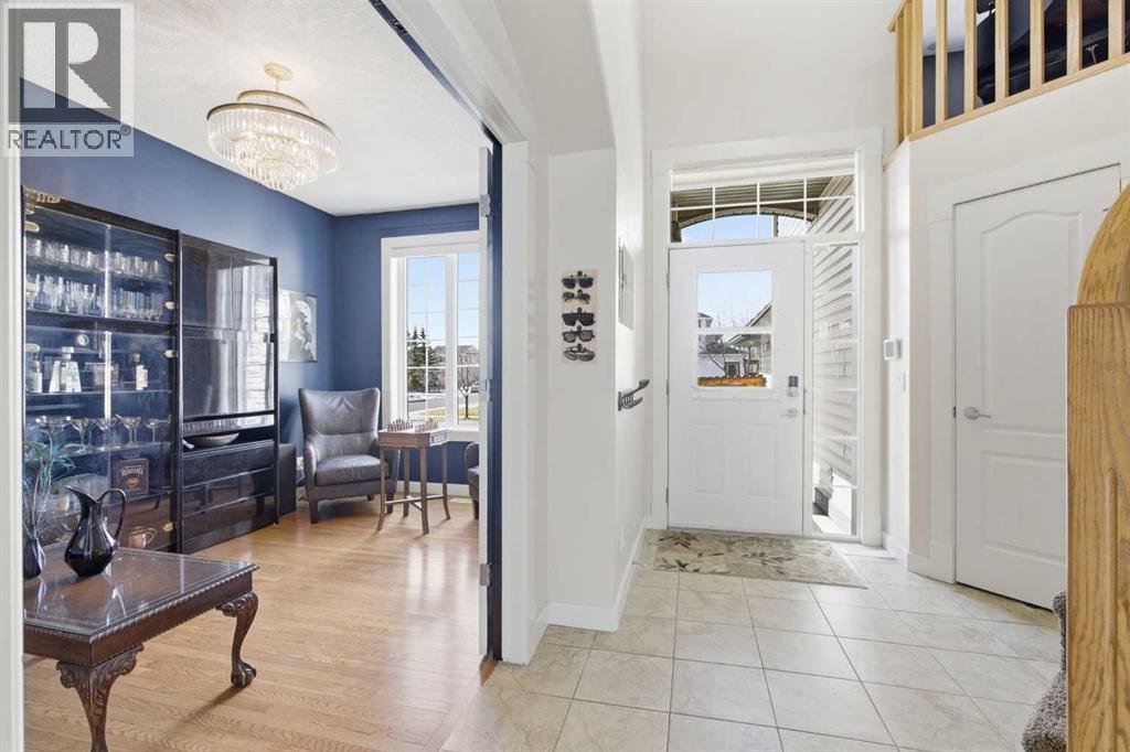 16 Drake Landing Road, Okotoks, Alberta  T1S 2M2 - Photo 3 - A2299793