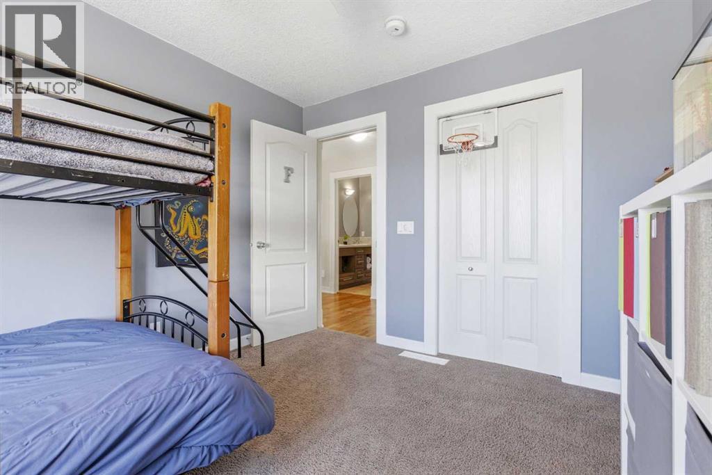 16 Drake Landing Road, Okotoks, Alberta  T1S 2M2 - Photo 38 - A2299793