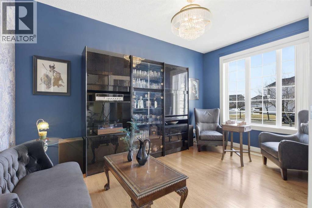 16 Drake Landing Road, Okotoks, Alberta  T1S 2M2 - Photo 4 - A2299793