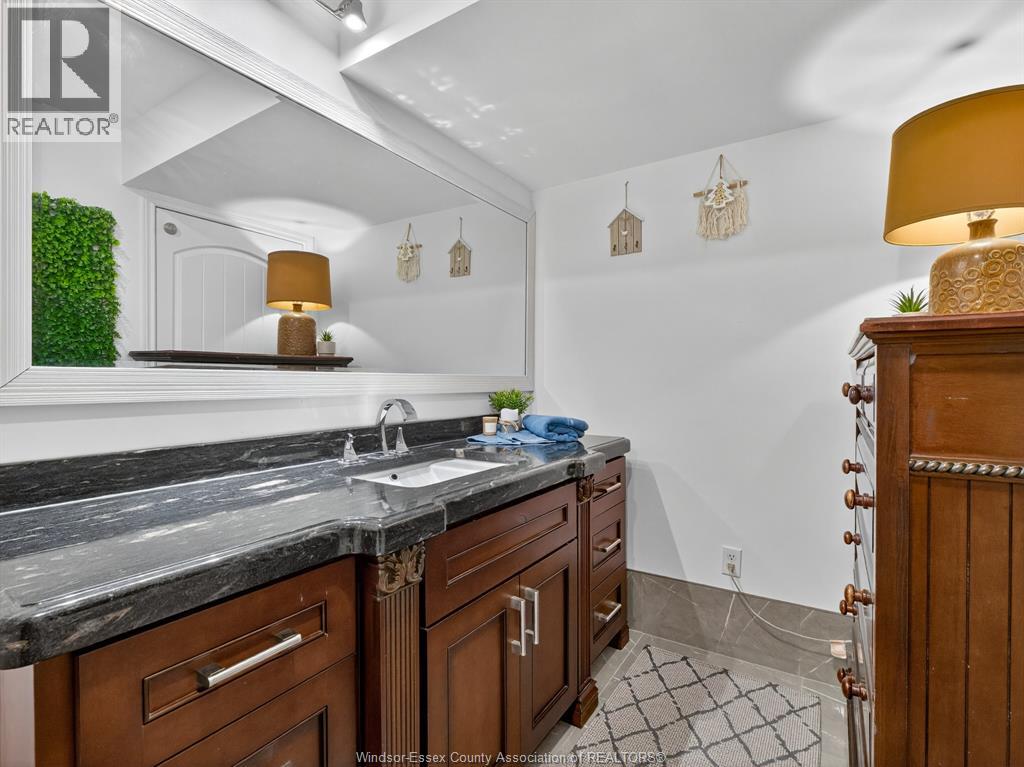 6860 Matchette Road, Lasalle, Ontario N9J 3H7 - Photo 34 - 26007488