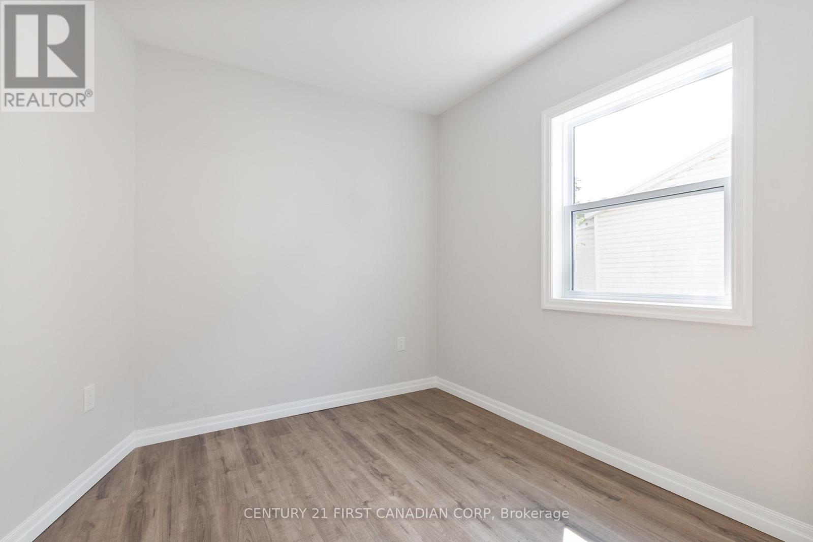 Main - 35 Inkerman Street, St. Thomas, Ontario  N5P 3E9 - Photo 10 - X12974208